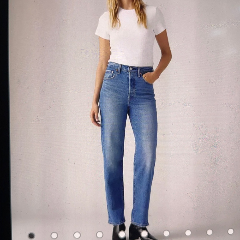 Levi’s Straight Ankle Women’s Jeans 26”/31
Dance Around color